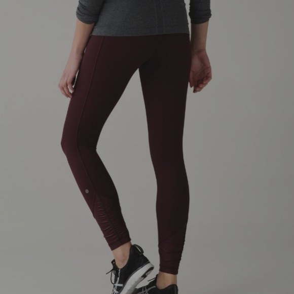 NWOT 🍋 Lululemon Pace Queen Tight, Bordeaux Drama/Raspberry, Size 6 - Picture 2 of 14